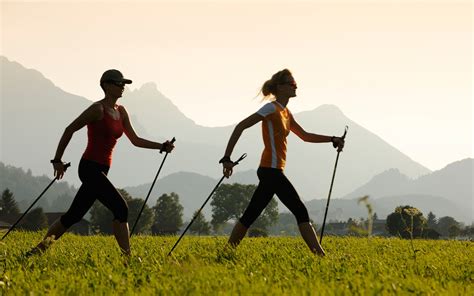 Nord Walking: una camminata in natura per il benessere 